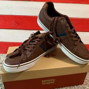 LEVI’S SHOES- Turner Nappa Dark Brown
